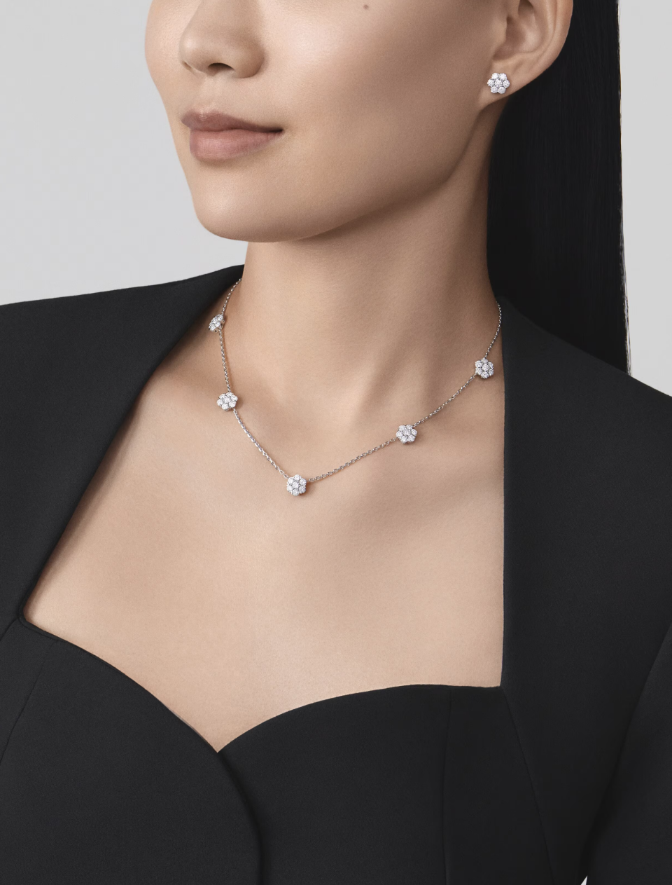 10 Van Cleef &amp; Arpels Classics for Your Jewelry Collection